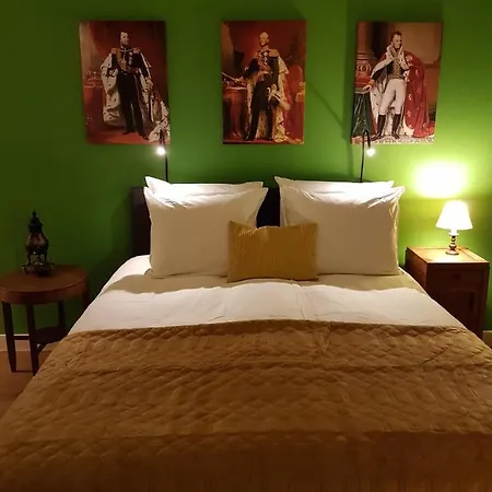 Emma's 3*
